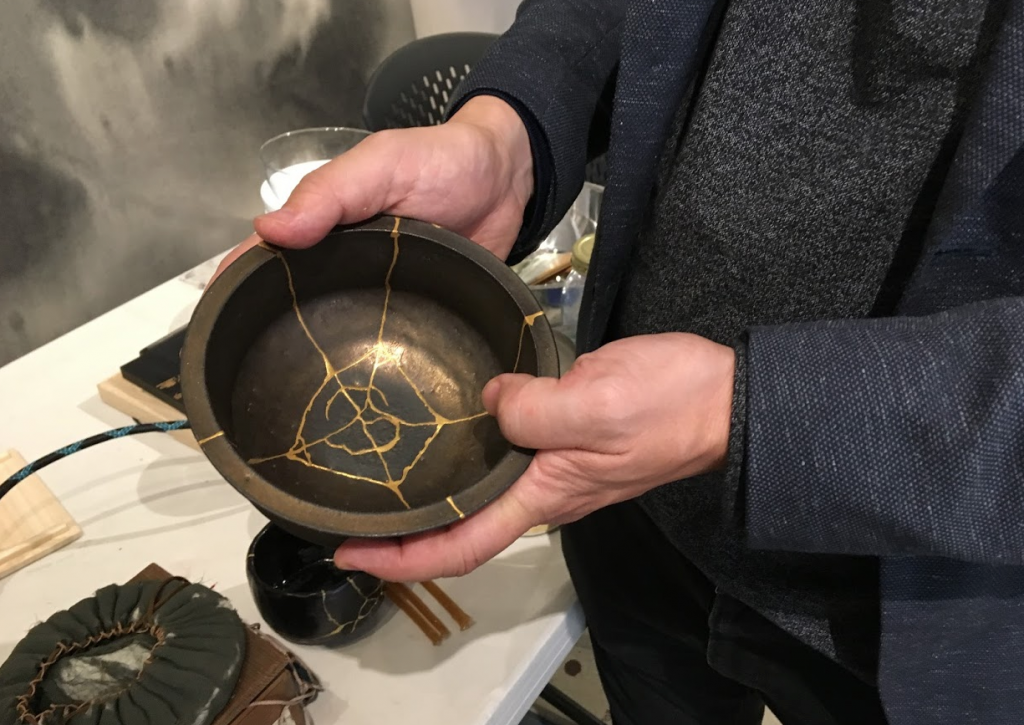 Seeking Integration in a Fragmented World: Kintsugi Integration